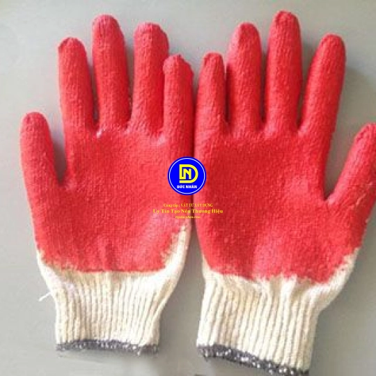 Bao tay len phủ 1 mặt sơn