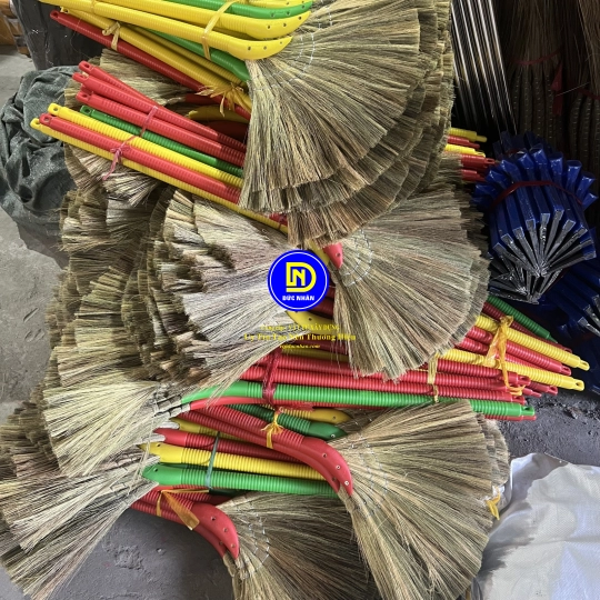 Chổi cỏ