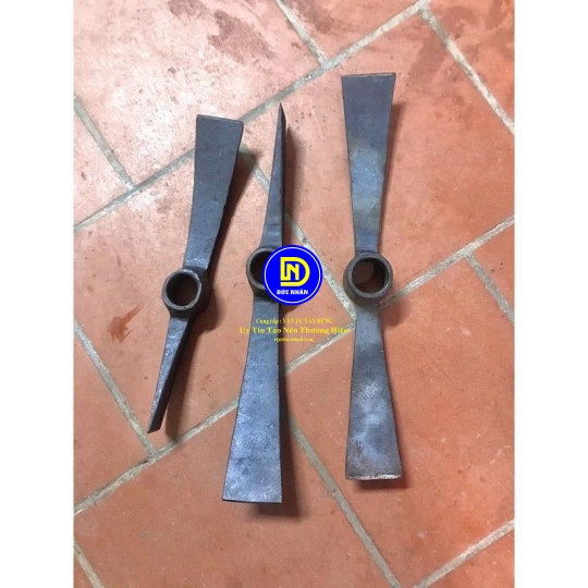 Cuốc Trim